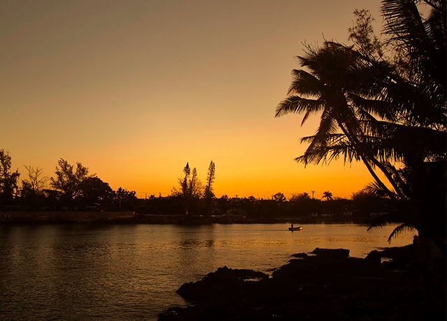 Amanecer en la Bahía
